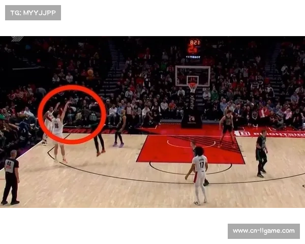 教练场边指导瞬间，战术调整改变比赛走向